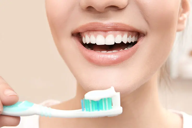ویژگیهای مسواک های سفید کننده