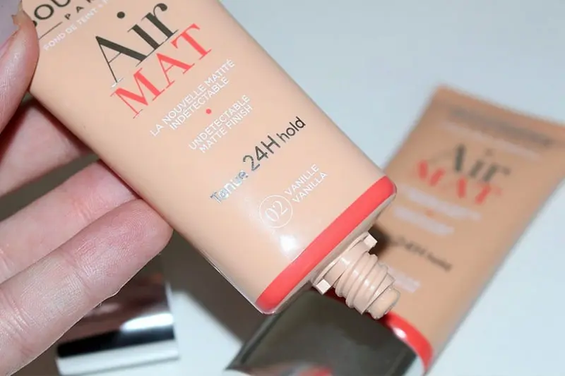５.کرم ‌پودر بورژوا مدل ایر مت | Bourjois Air Mat