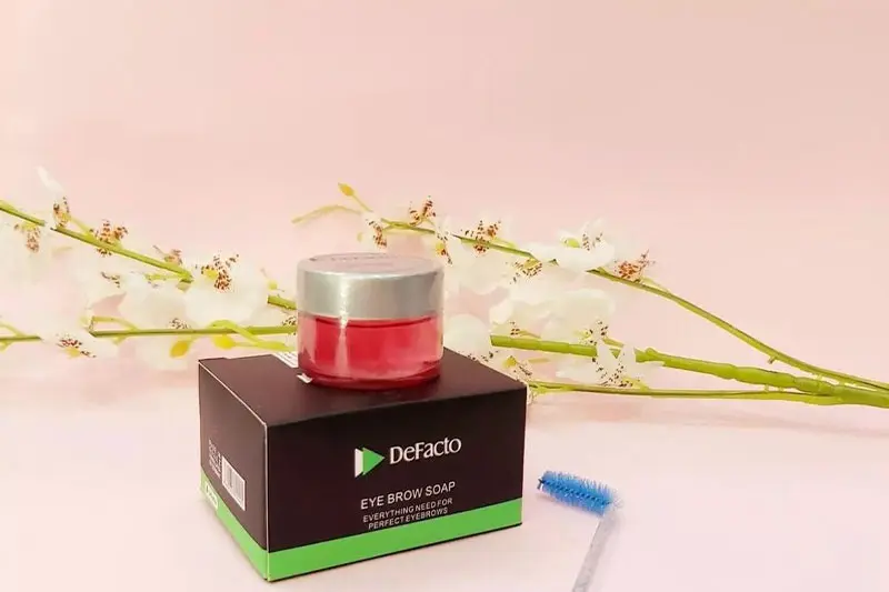 1.ژل ابرو دیفکتو (Defacto)